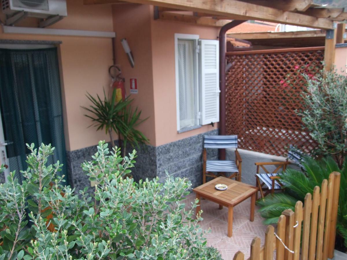 Le Case Del Sole Ventimiglia Dış mekan fotoğraf