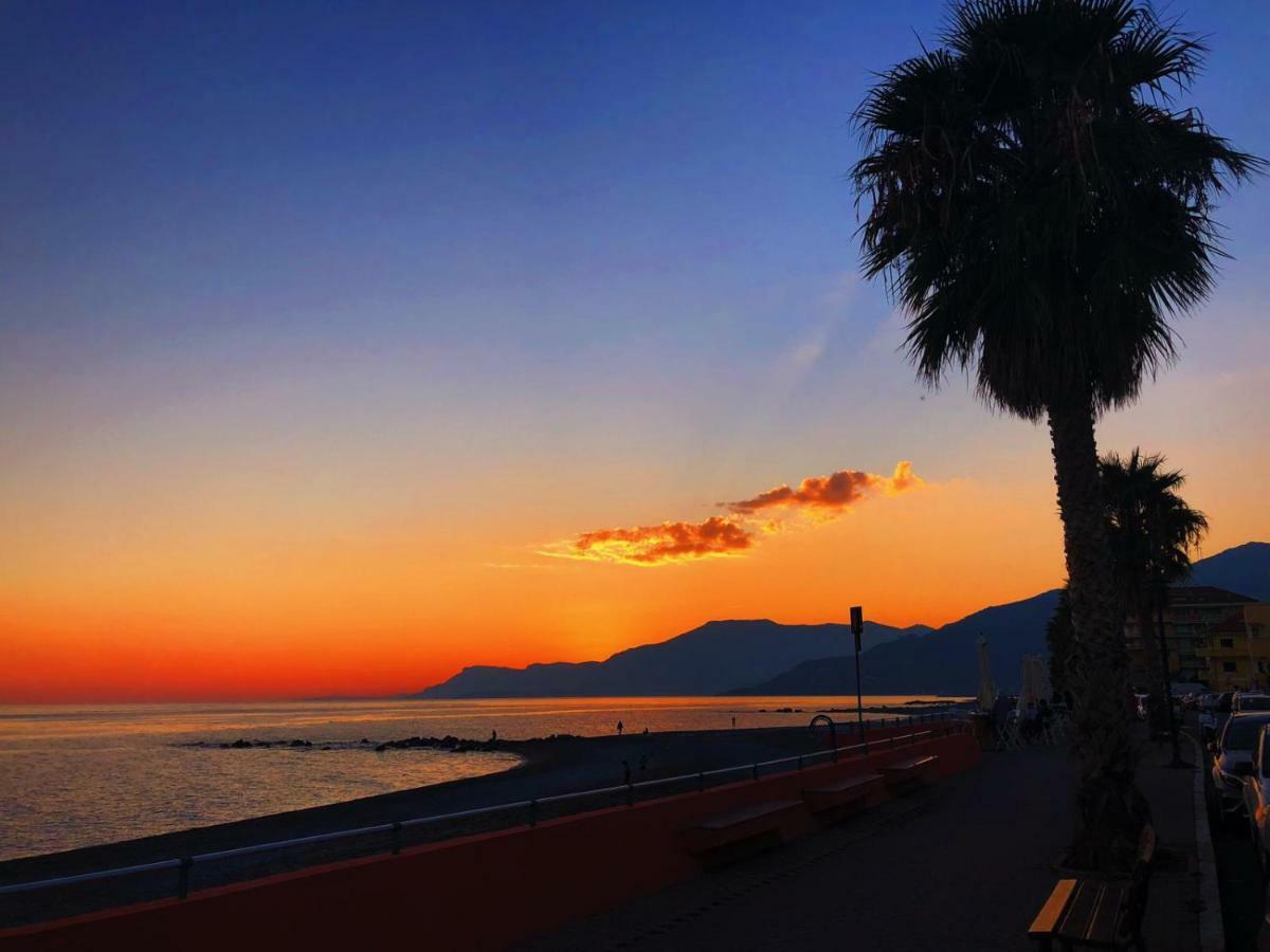 Le Case Del Sole Ventimiglia Dış mekan fotoğraf