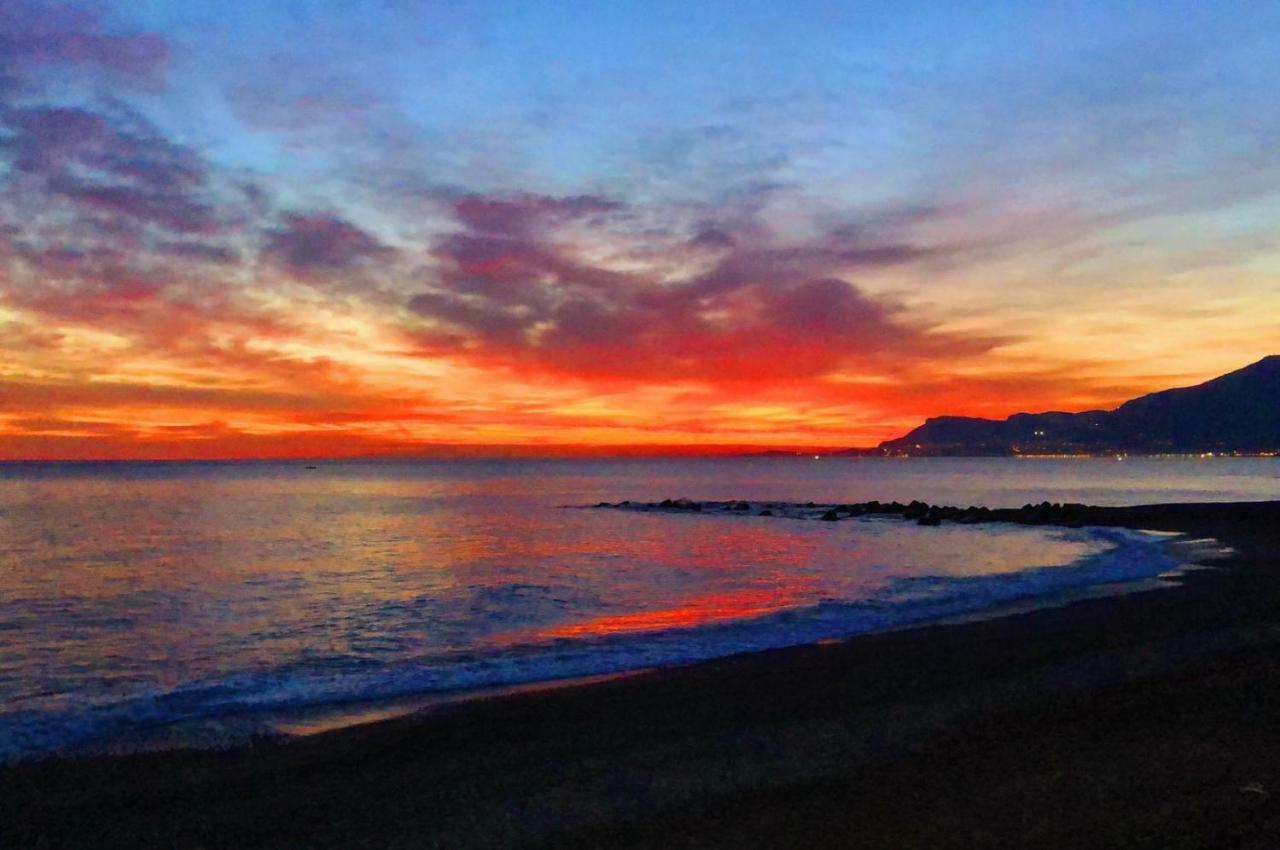 Le Case Del Sole Ventimiglia Dış mekan fotoğraf