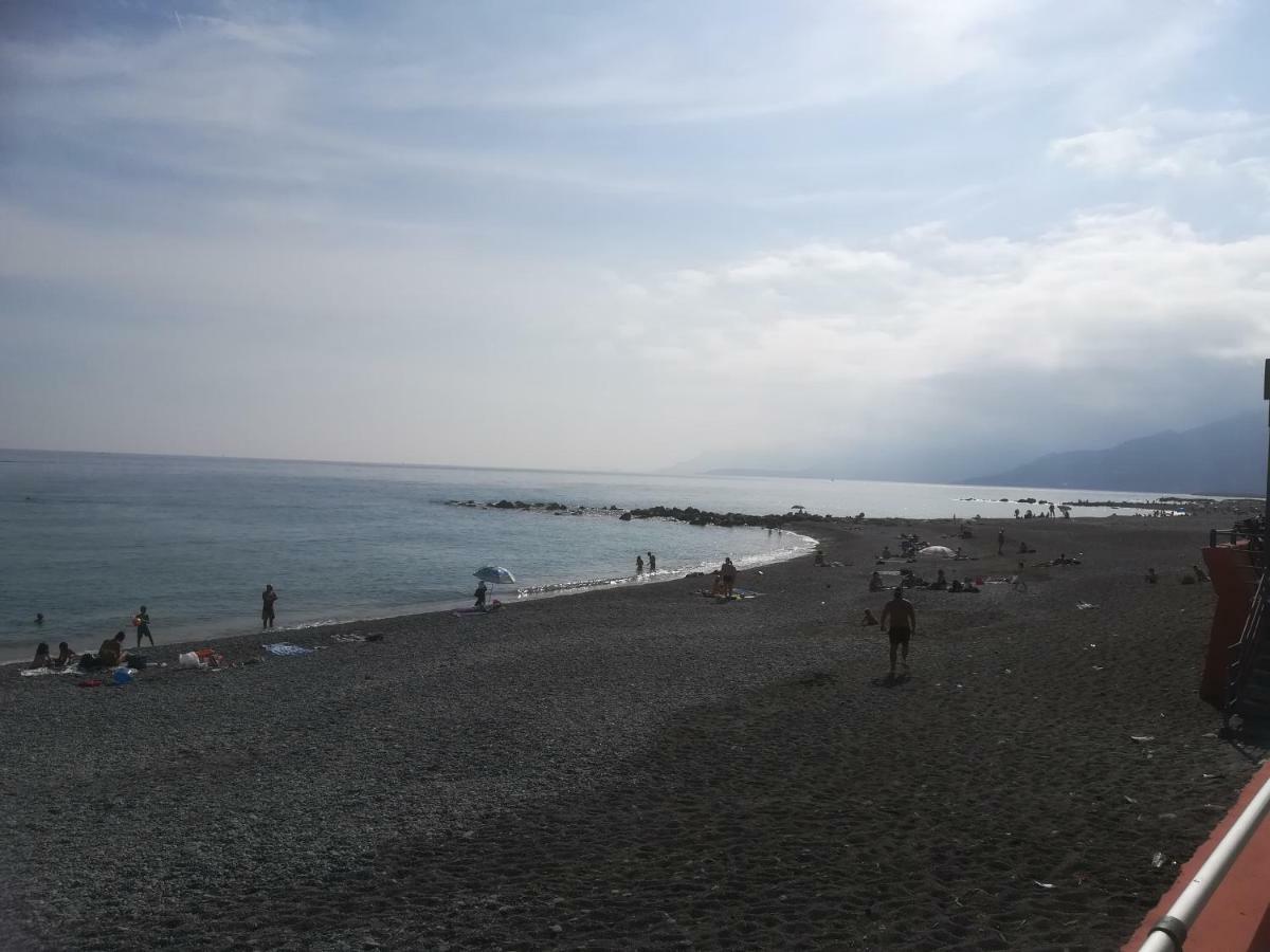 Le Case Del Sole Ventimiglia Dış mekan fotoğraf